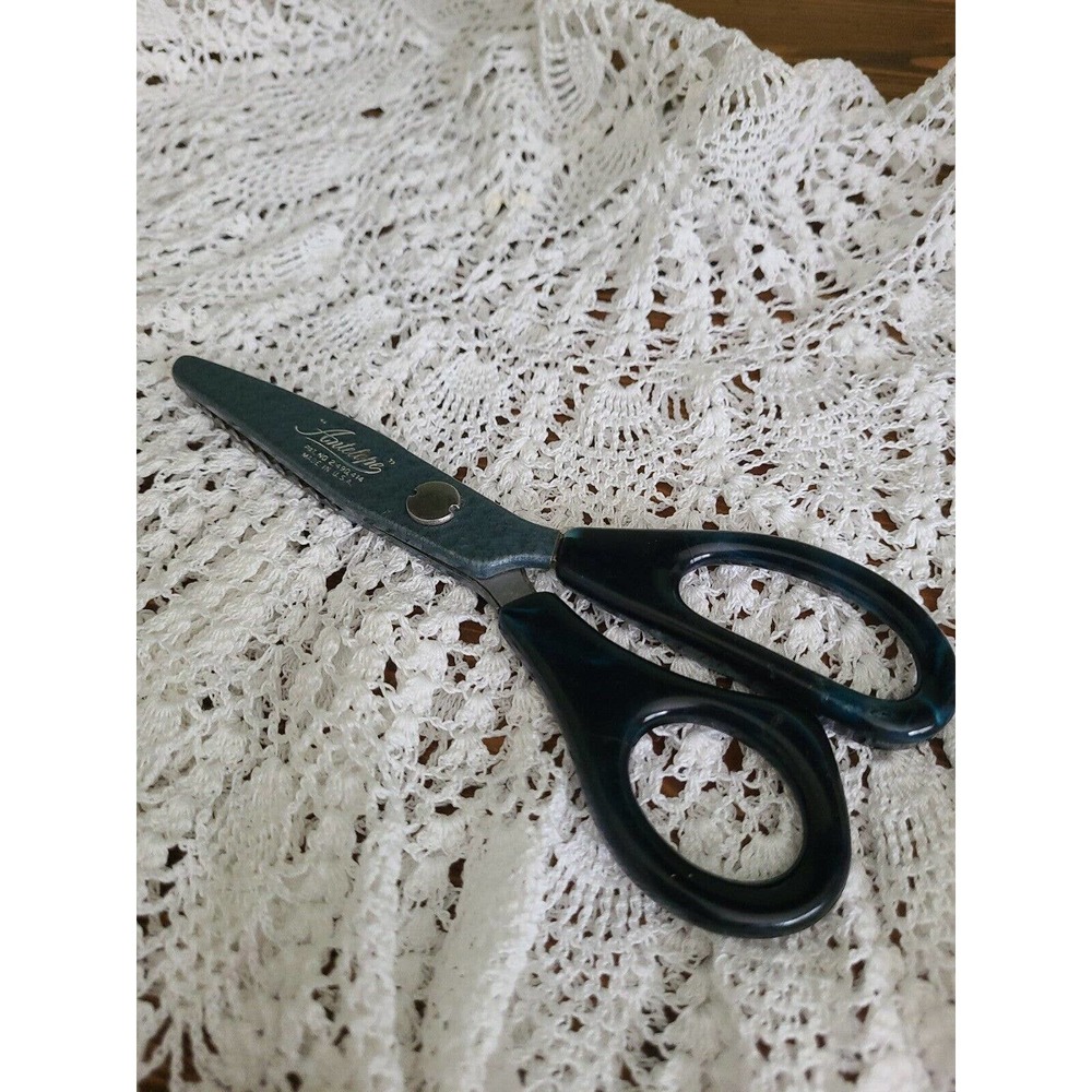 Vintage Antelope Pinking Shears 7” Sewing Scissors USA